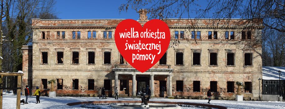 Pałac w Zatoniu zimową porą